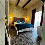 Phi Bormla Appart hôtel 2*