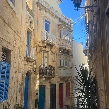 Phi Bormla Appart hôtel 2*