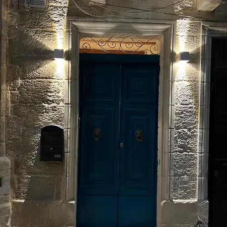 Apartahotel Phi Bormla