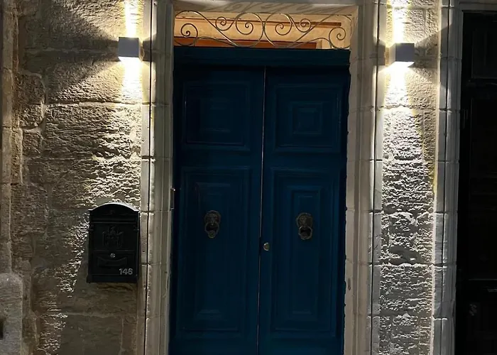 Ξενοδοχείο με διαμερίσματα Phi Bormla